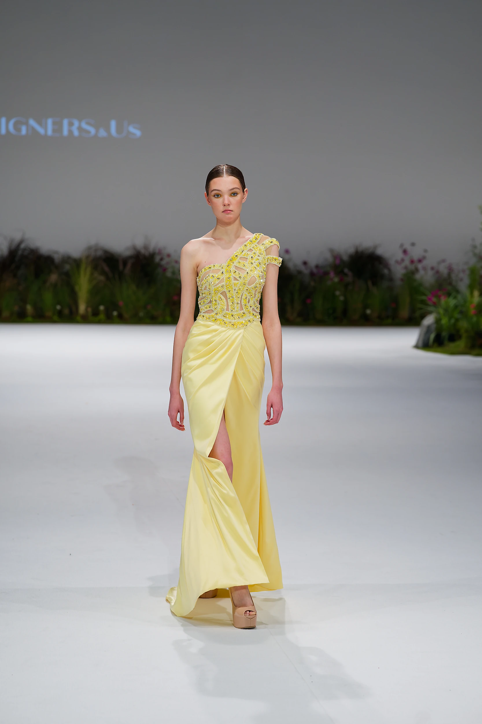 EDITORIAL - EDITORIAL FASHION RUNWAY DUBAI 68 BY ADETOLA ODUKOYA