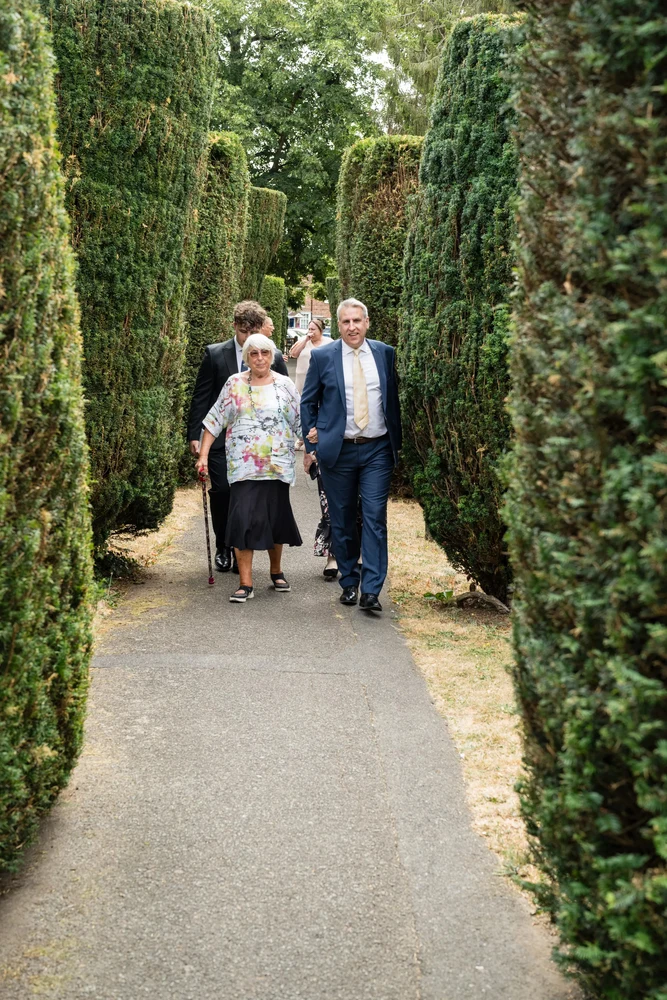 Luxury documentary wedding photography at high-end UK venue - Photo 22