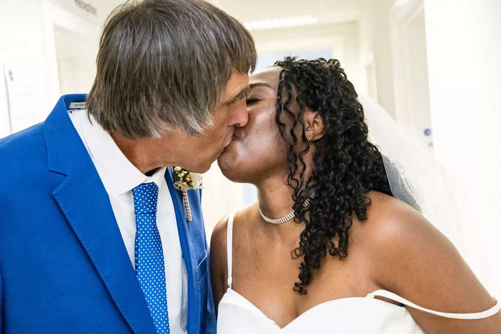 Luxury documentary wedding photography at high-end UK venue - Photo 40