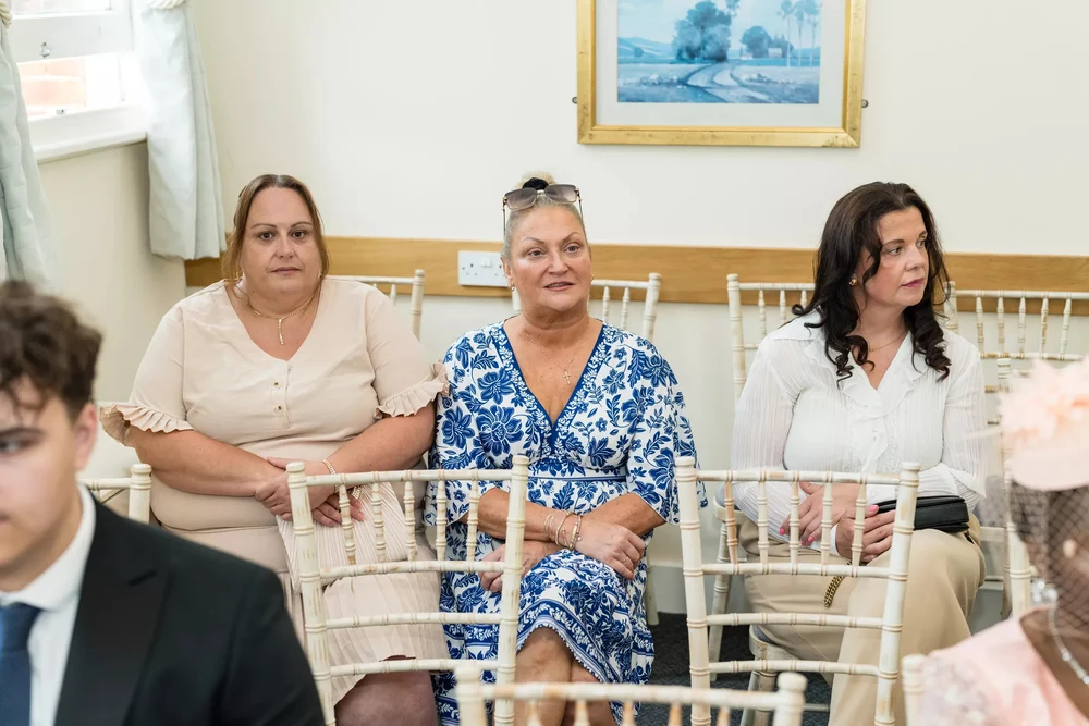 Luxury documentary wedding photography at high-end UK venue - Photo 57